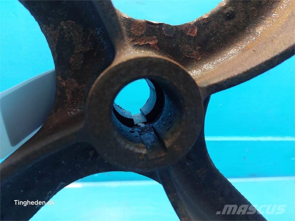 CASE 9230 Combine harvester accessories