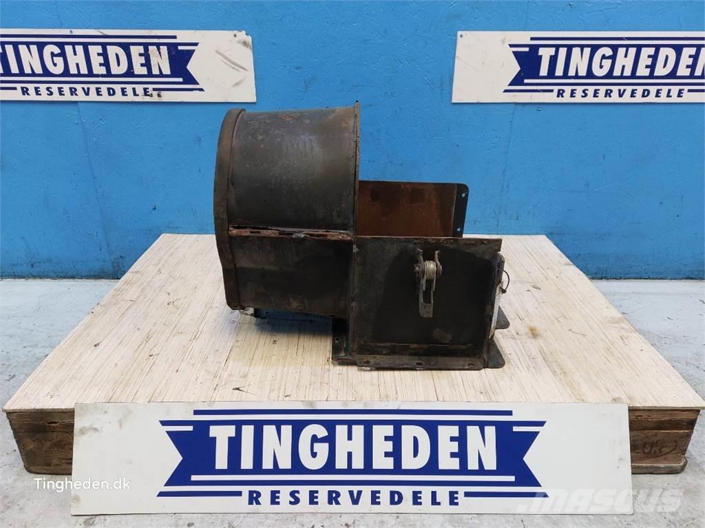 CASE 9240 Combine harvester accessories