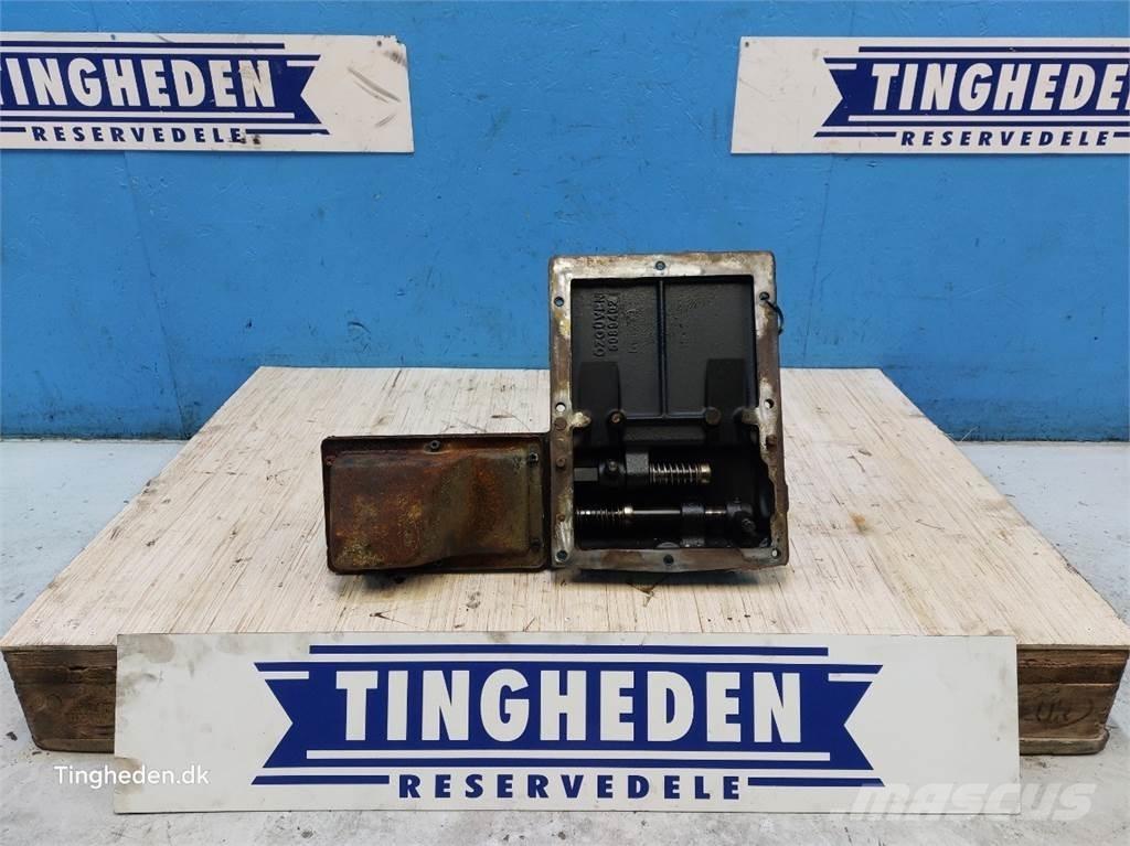CASE Farmall 95A Transmission