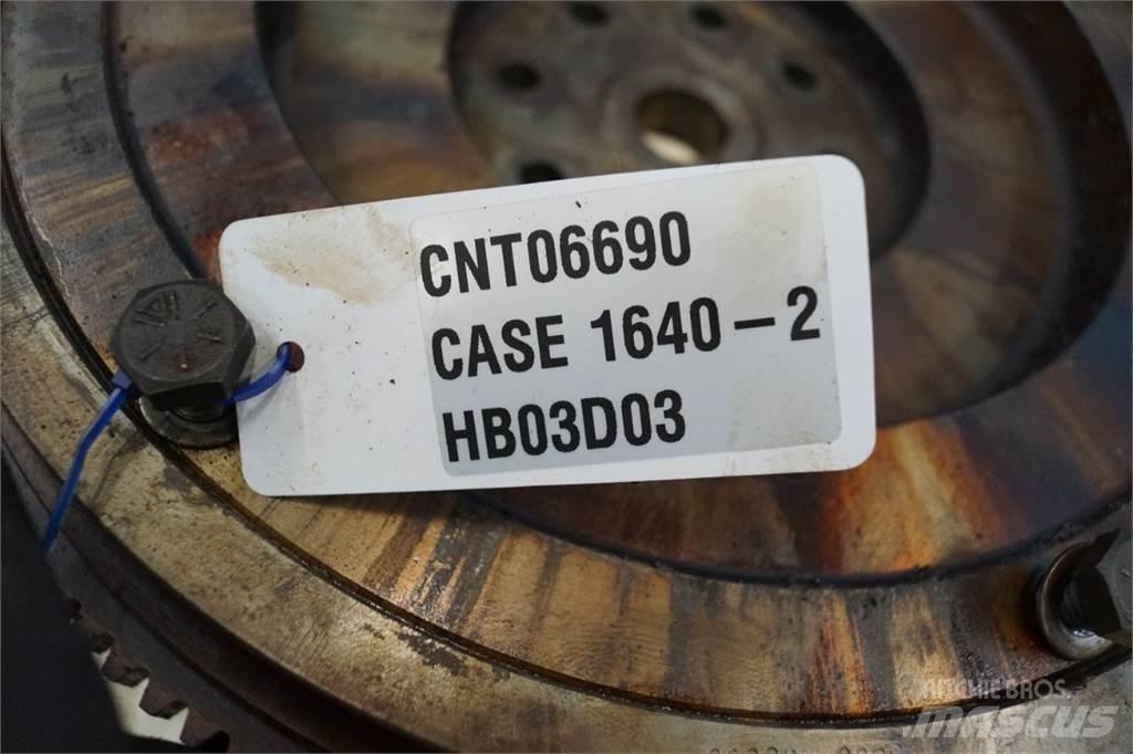 Case IH 1640 Engines