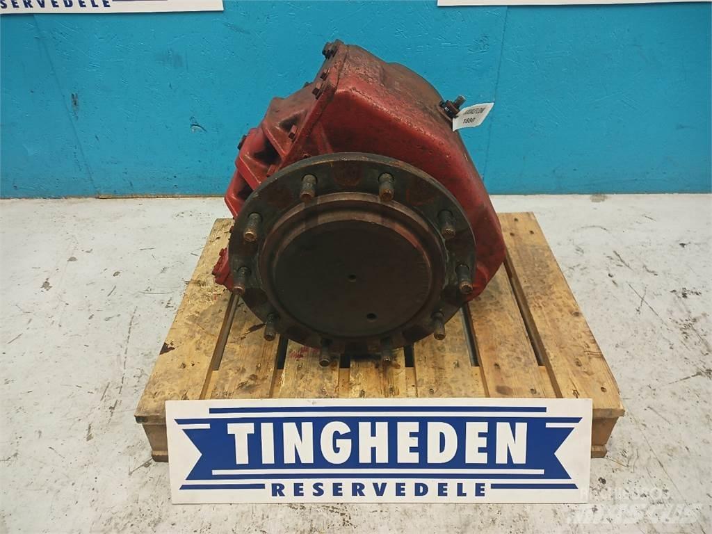 Case IH 1680 Combine harvester accessories