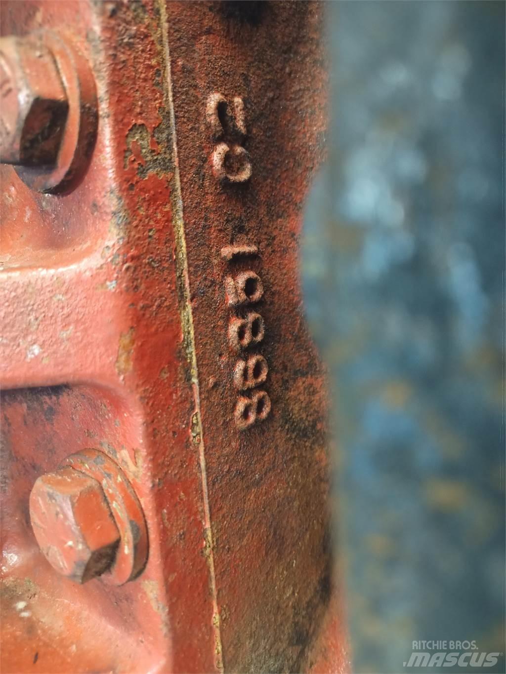 Case IH 1680 Combine harvester accessories