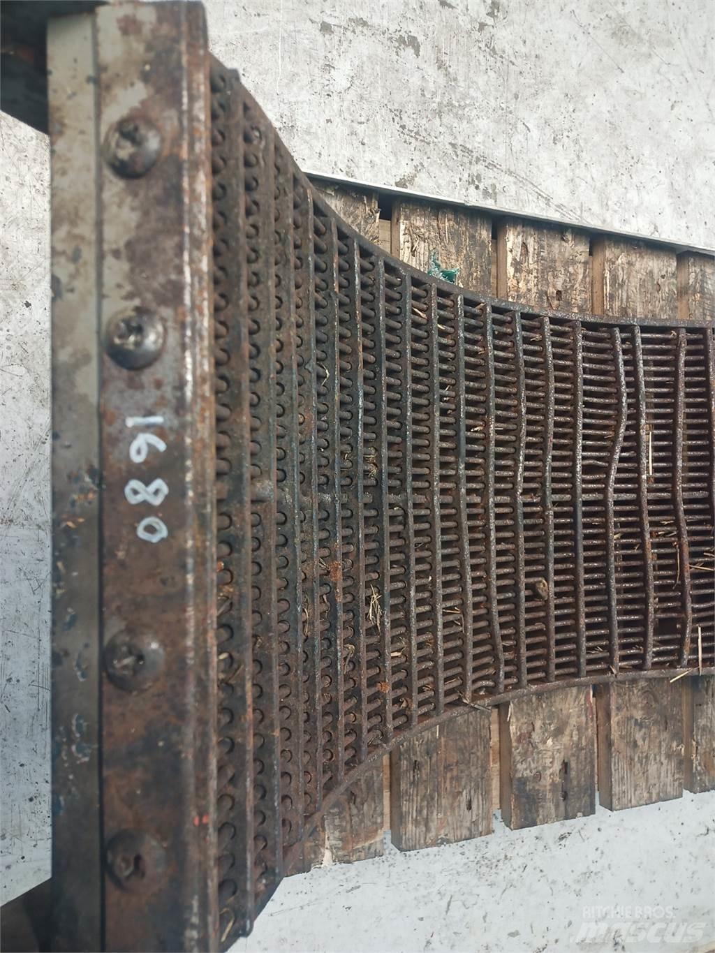 Case IH 1680 Combine harvester accessories
