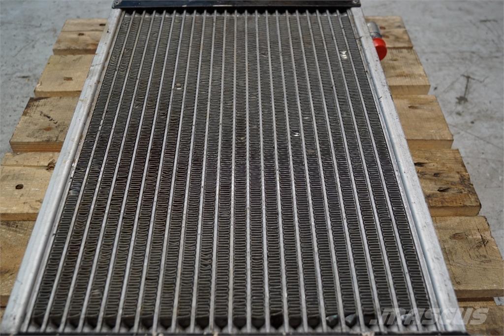 Case IH 621D Radiators