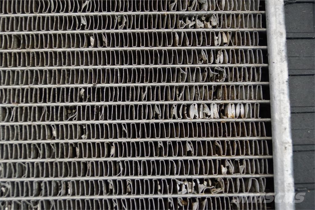Case IH 621D Radiators