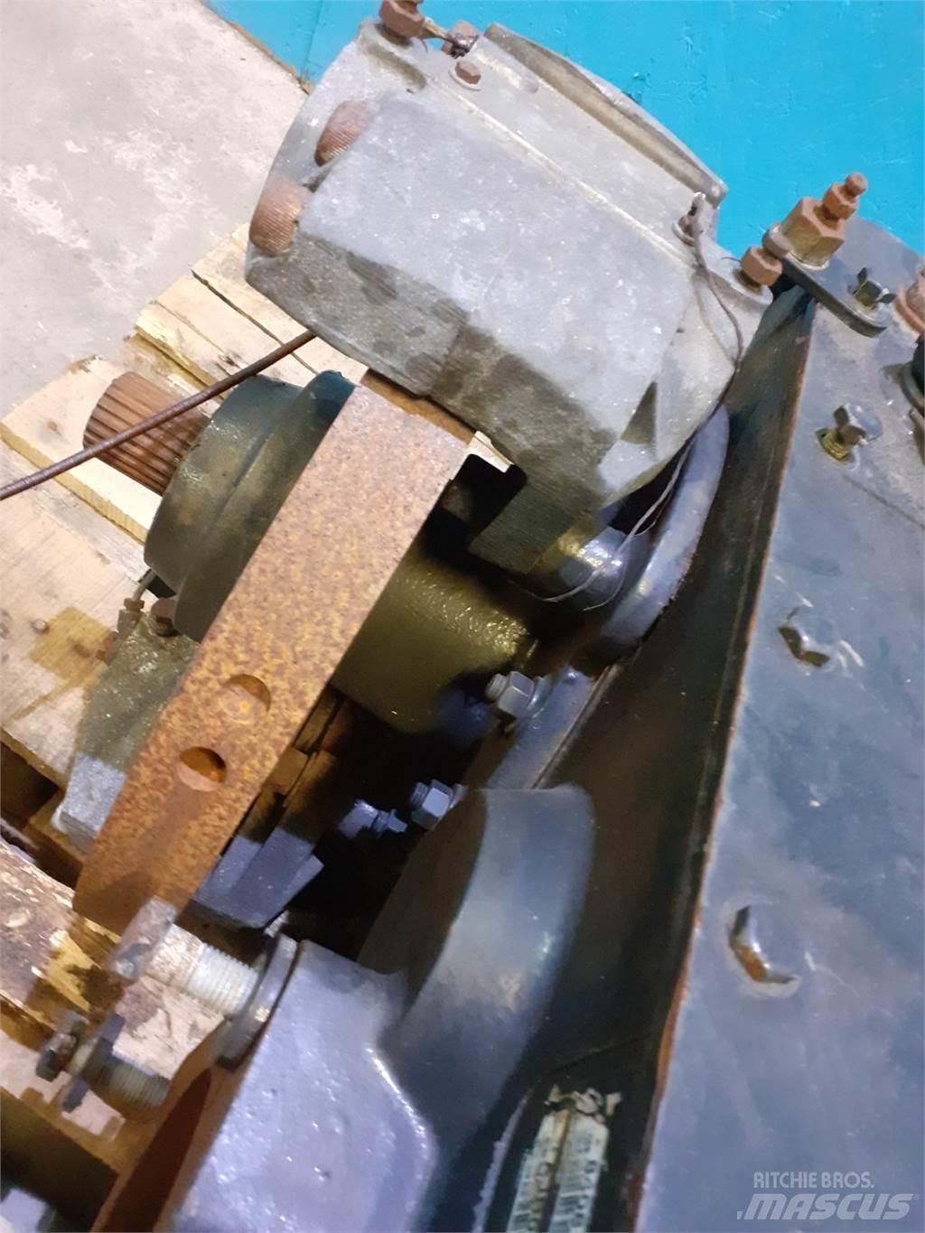 Case IH 8010 Transmission