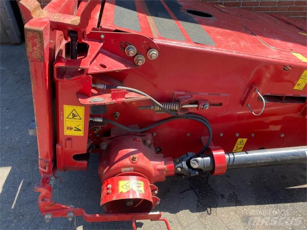 Case IH 8010 Combine harvester accessories