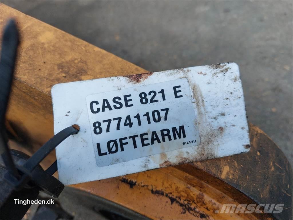 Case IH 821E Booms and arms