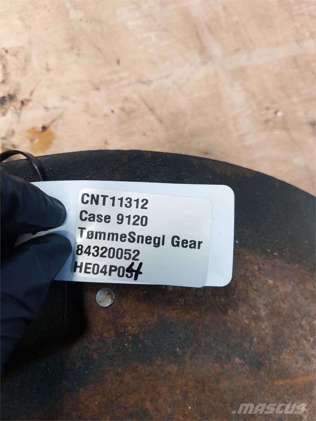 Case IH 9120 Combine harvester accessories