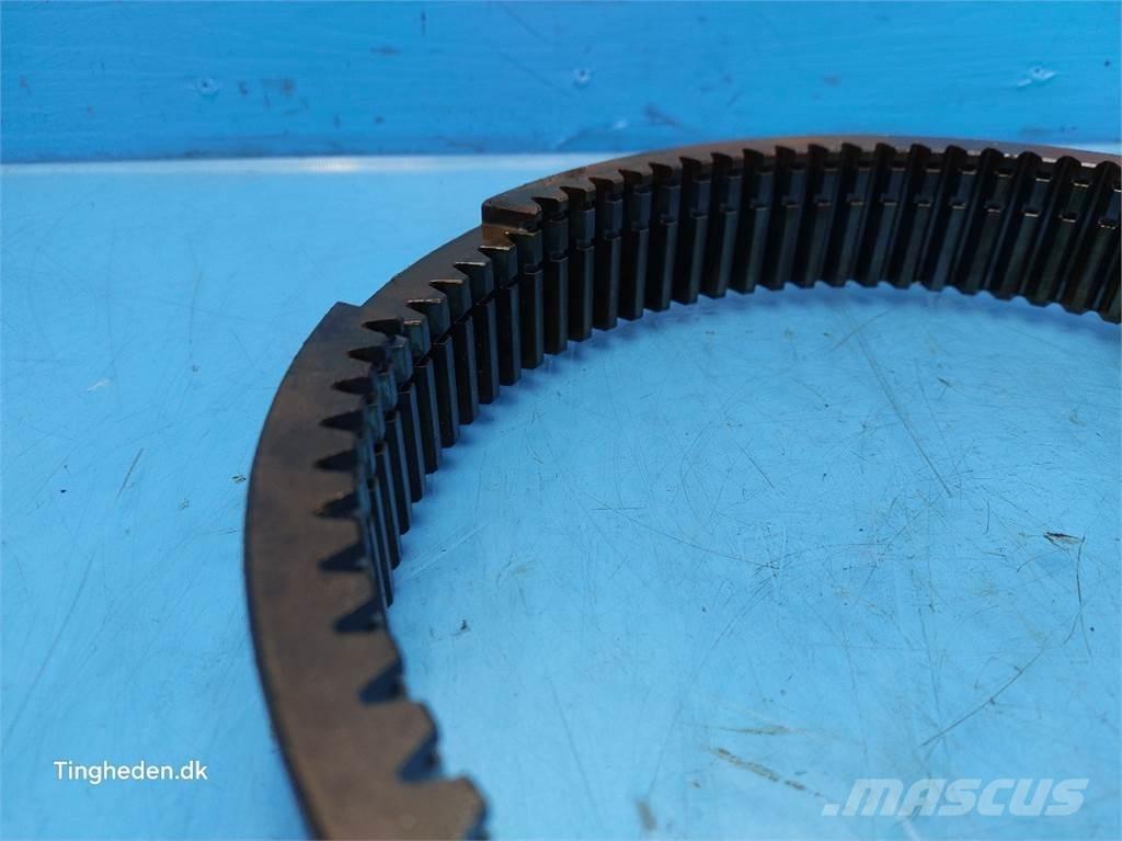 CASE Puma 185 Transmission