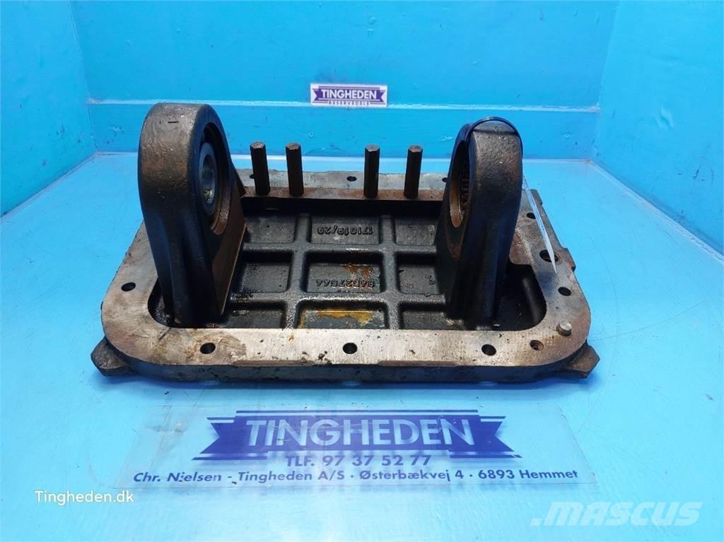 CASE Puma 185 Transmission