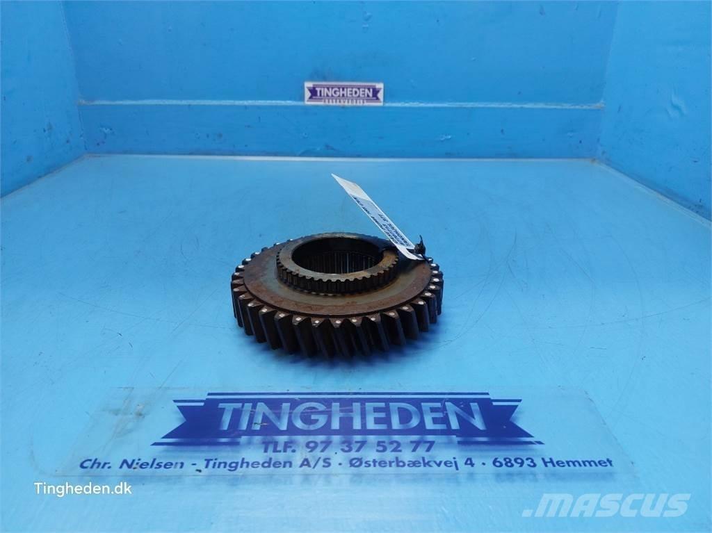 CASE Puma 185 Transmission