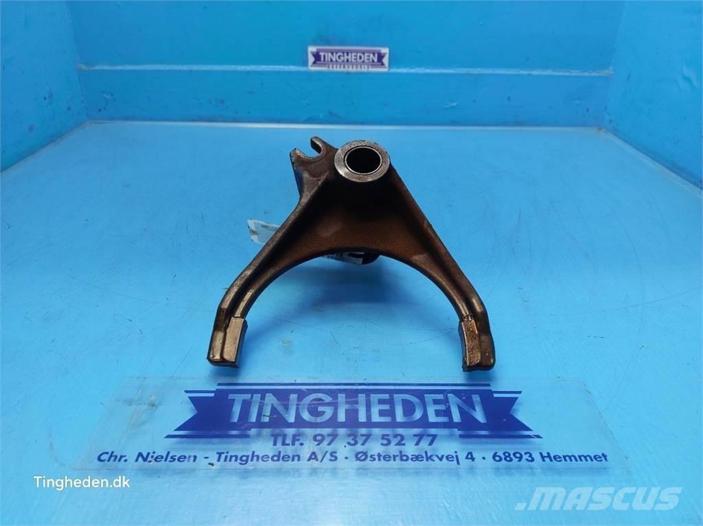 CASE Puma 185 Transmission