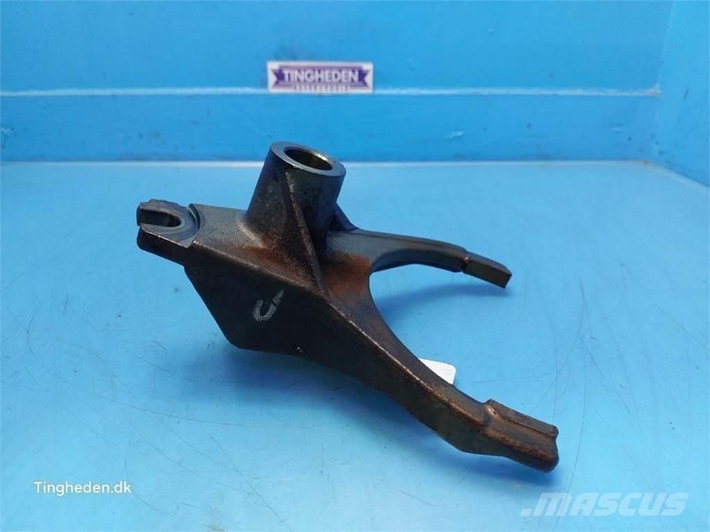 CASE Puma 185 Transmission