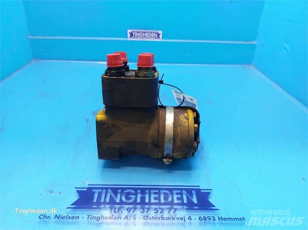 Hydrema 806 Hydraulics