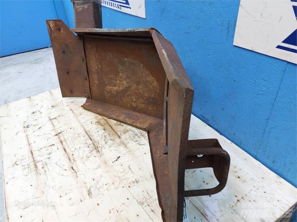 Hydrema 906A Screening buckets