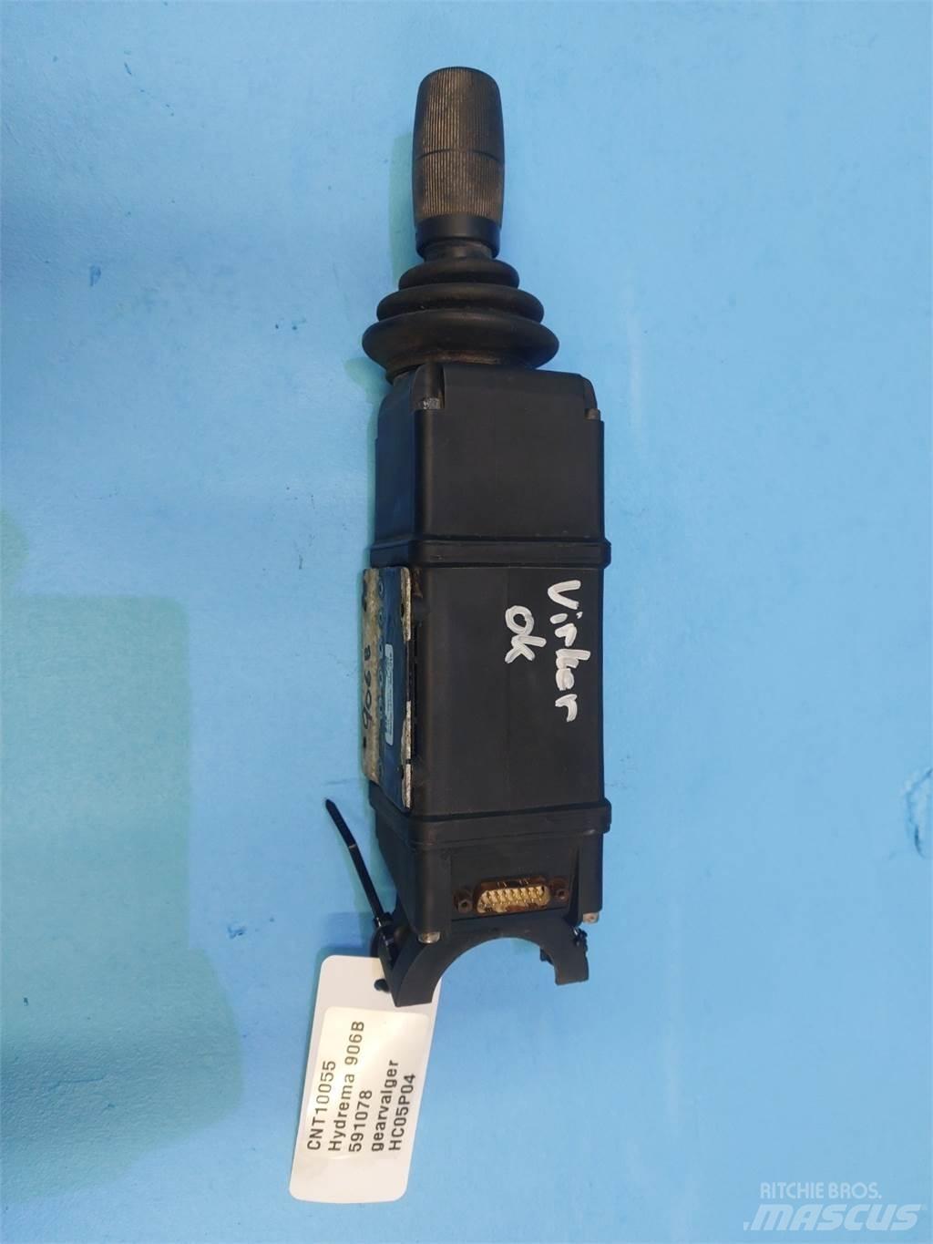 Hydrema 906B Electronics