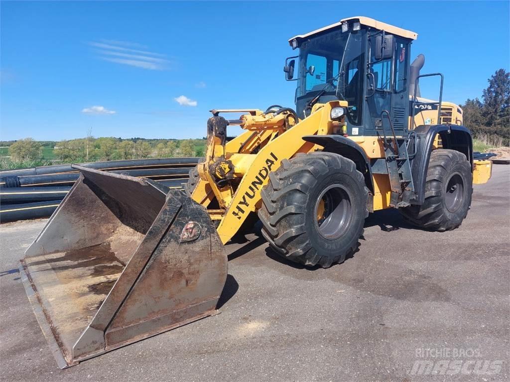 Hyundai HL757-9A Wheel loaders