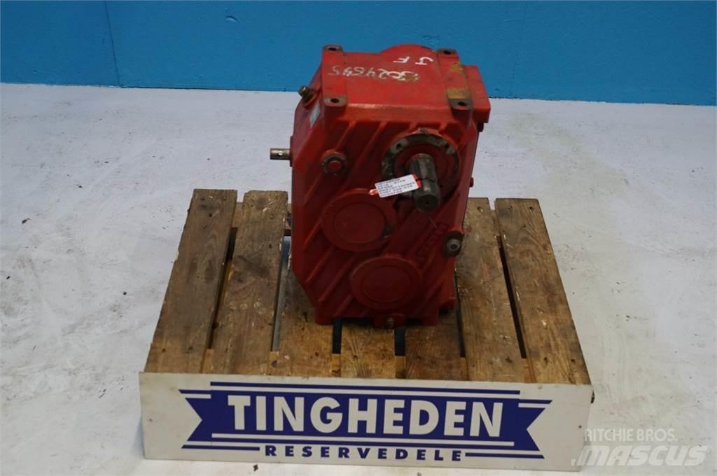JF Fodervogn Mixer feeders