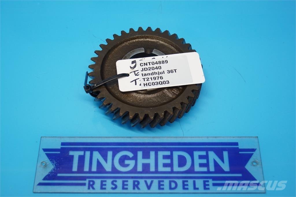 John Deere 2040 Transmission