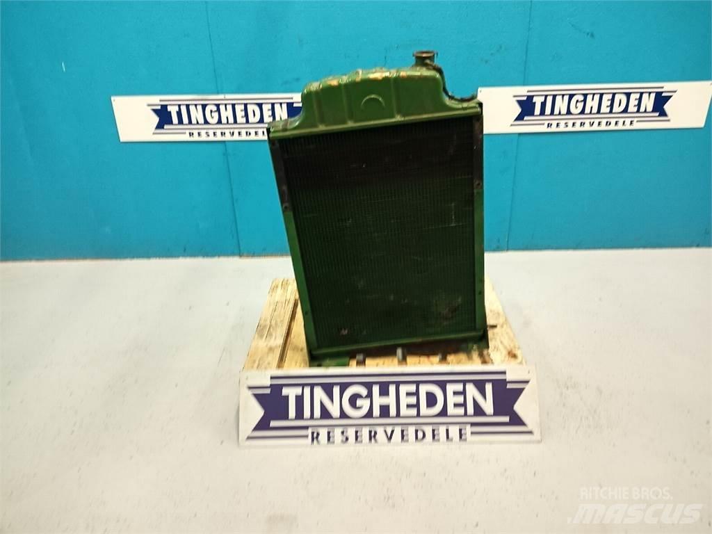 John Deere 3040 Radiators