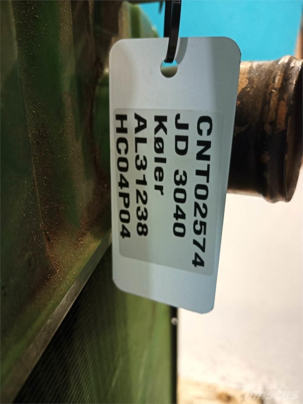 John Deere 3040 Radiators
