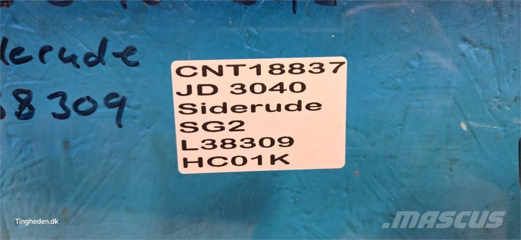 John Deere 3040 Cabins and interior