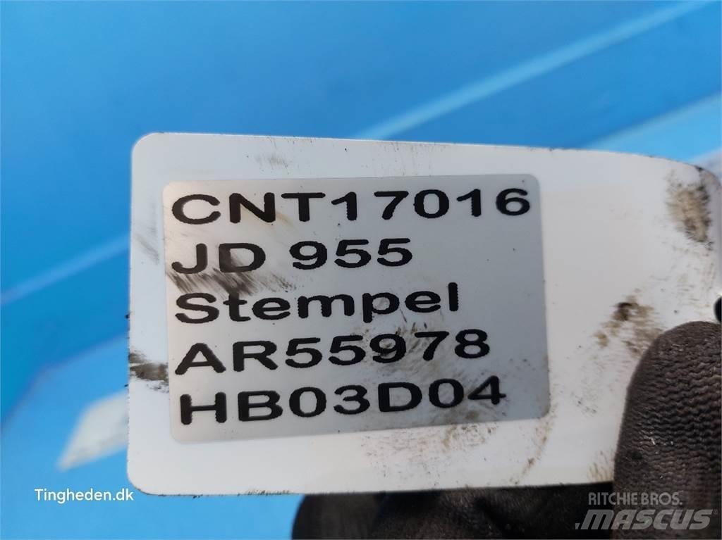 John Deere 955 Engines
