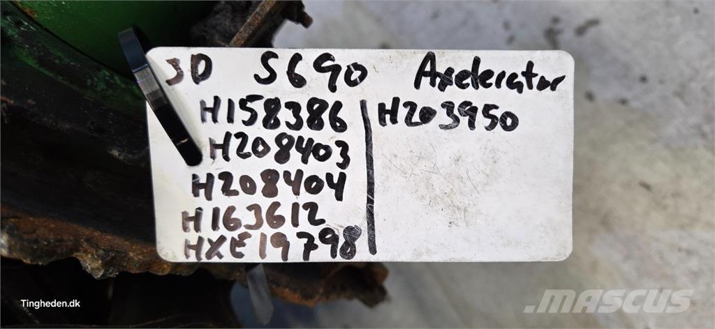 John Deere S690 Combine harvester accessories