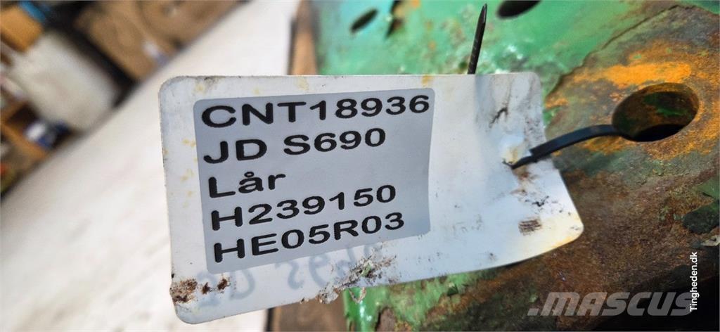 John Deere S690 Combine harvester accessories