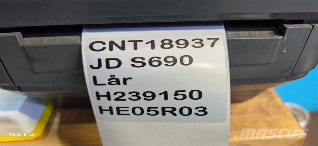 John Deere S690 Combine harvester accessories