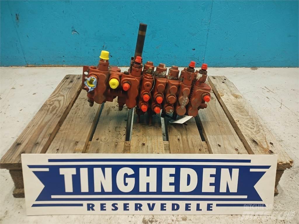 Laverda 3790 Hydraulics