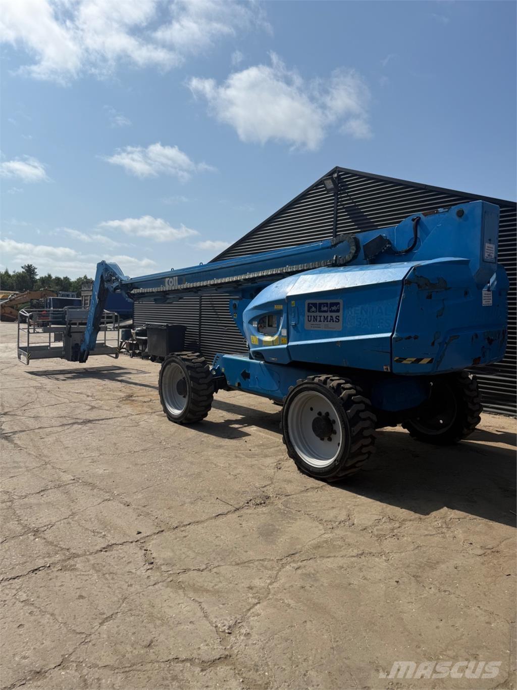 Manitou 280TJ Articulated boom lifts