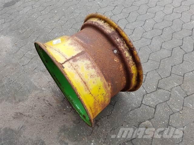 Merlo 20 13X20 Tyres, wheels and rims