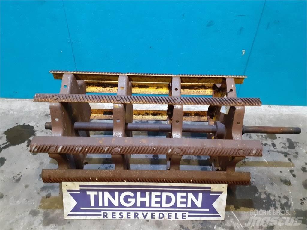 New Holland 1530 Combine harvester accessories