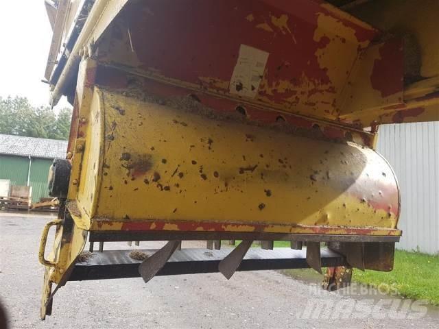 New Holland 1550 Combine harvester accessories