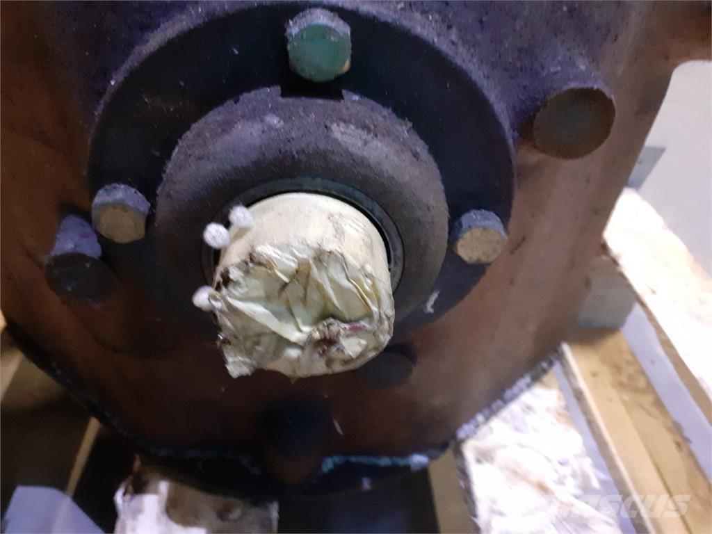 New Holland 370 Transmission