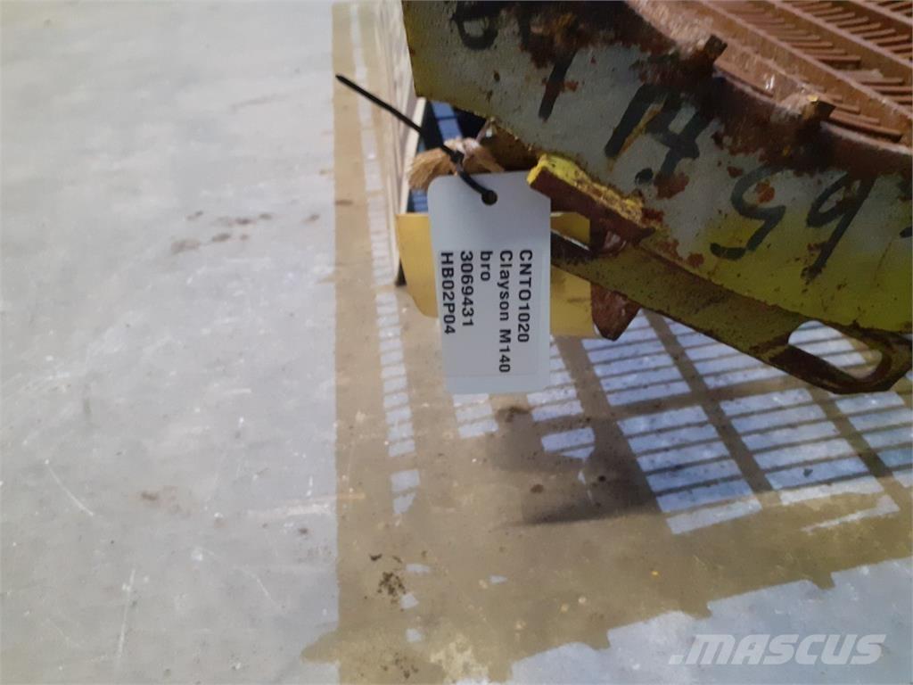 New Holland M140 Combine harvester accessories