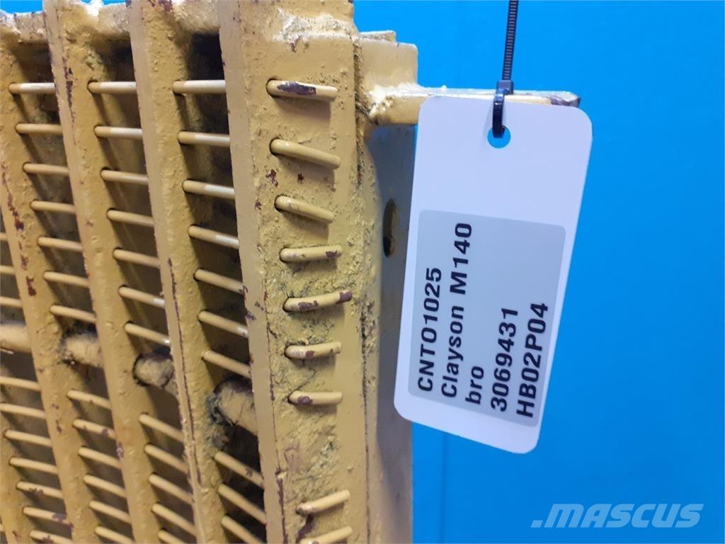 New Holland M140 Combine harvester accessories