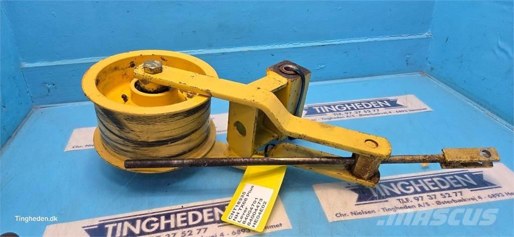 New Holland TX68 Sand and salt spreaders