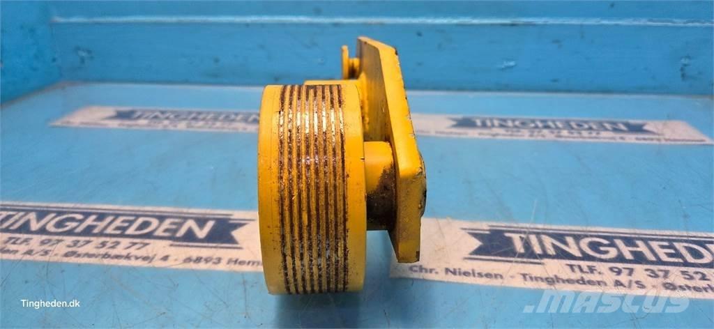 New Holland TX68 Sand and salt spreaders