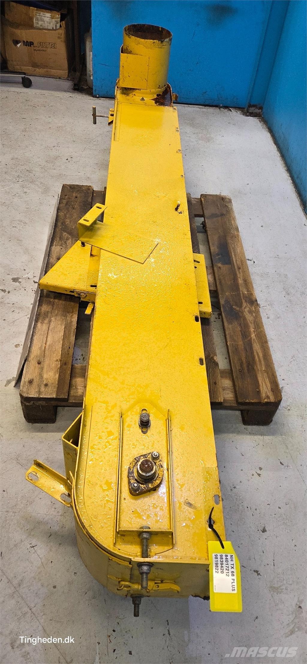 New Holland TX68 Combine harvester accessories