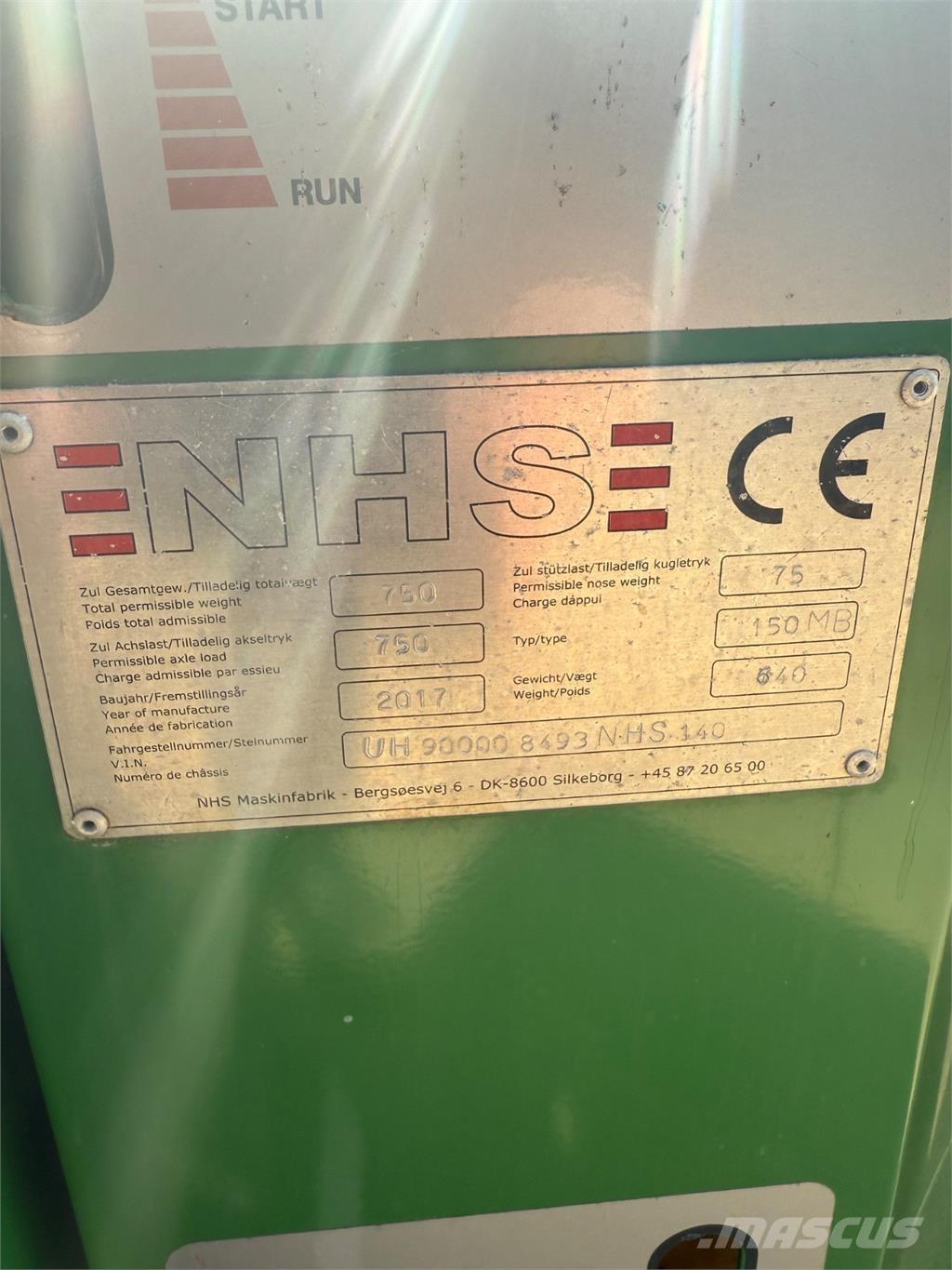 NHS 150 Wood chippers