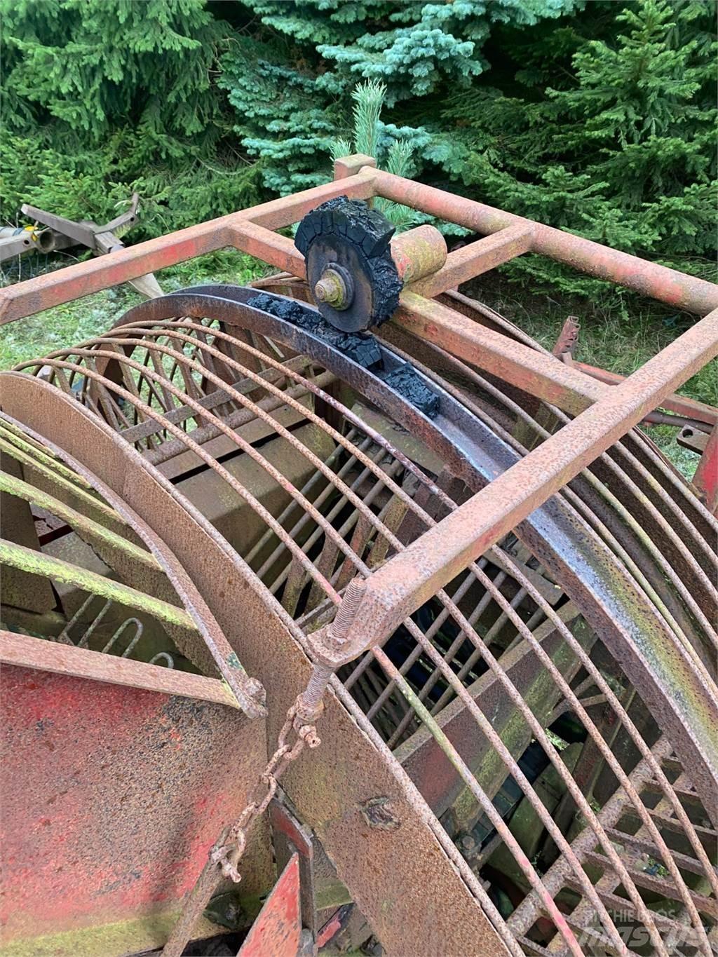 Tim M2 Beet harvesters