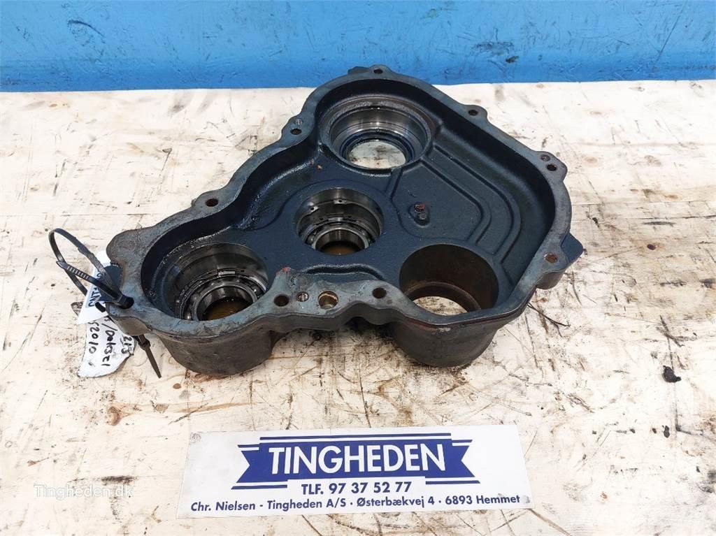 Valtra T213 Transmission