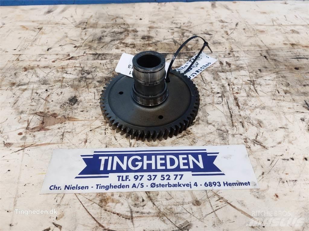 Valtra T213 Transmission
