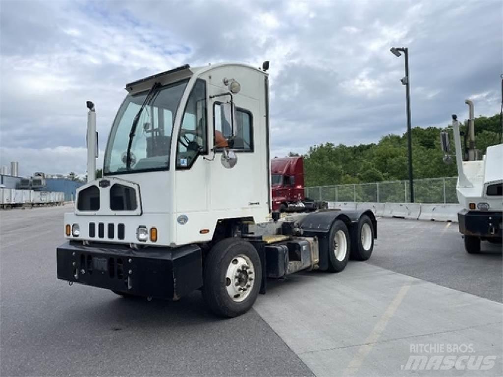 Autocar ACTT64 Terminal tractors
