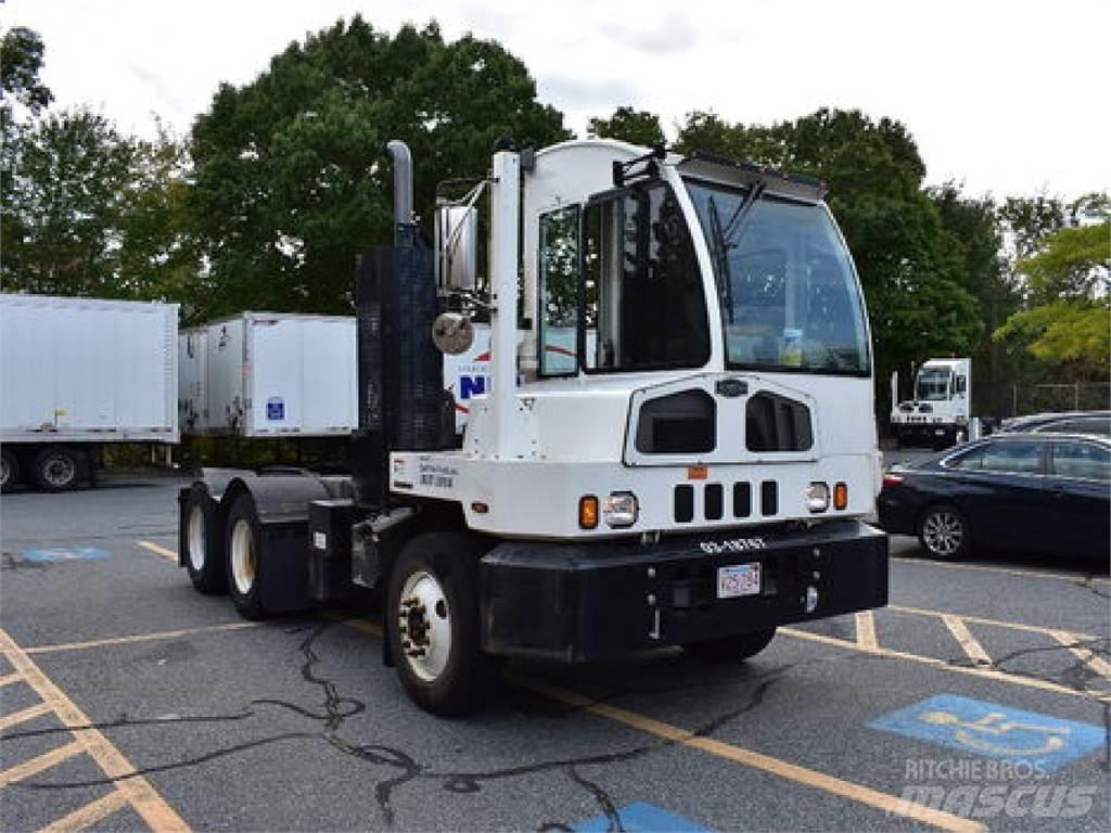 Autocar ACTT64 Terminal tractors