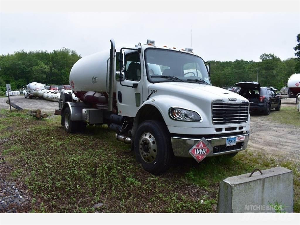 Freightliner M2-106 Other trucks