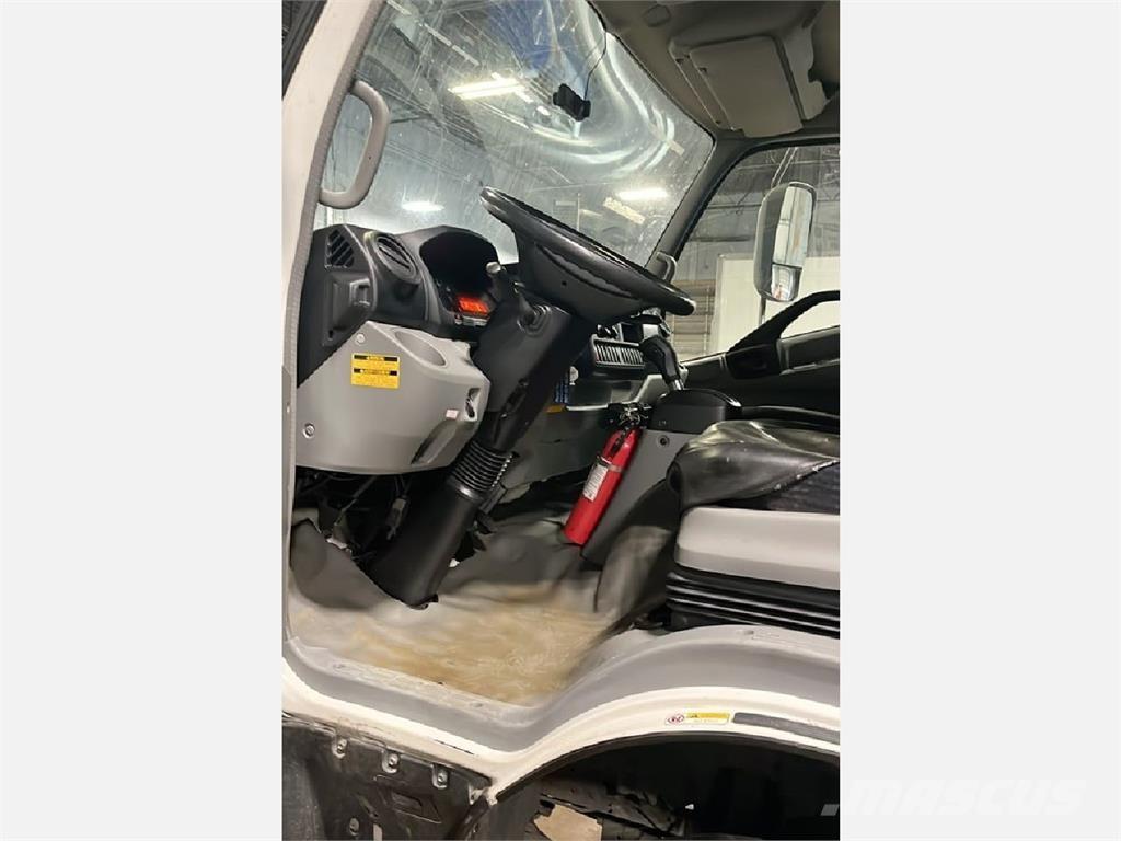 Hino 195 Temperature controlled trucks